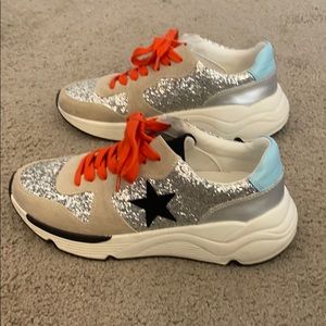 Star sneakers like new